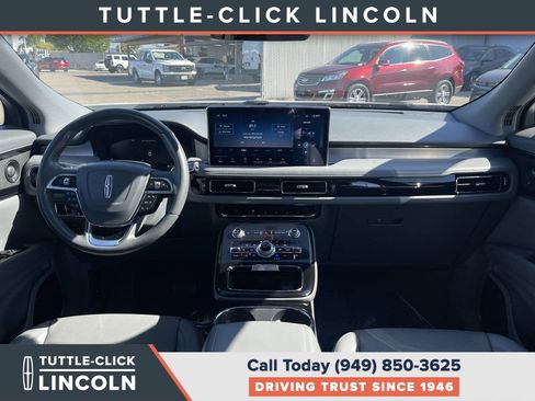 Certified 2022 Lincoln Nautilus Reserve w/ Equipment Group 201A image 12