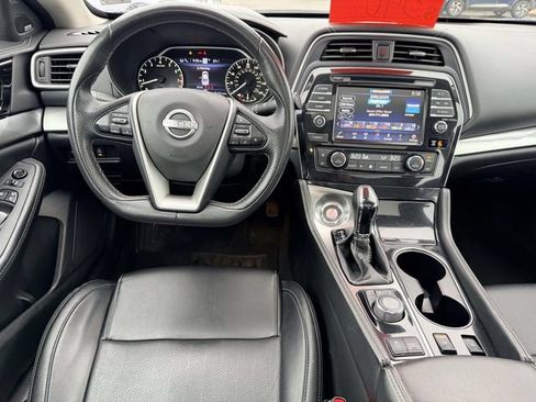 Used 2023 Nissan Maxima SL FWD image 17