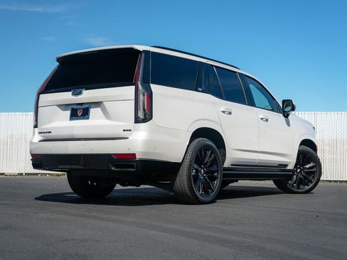 Used 2022 Cadillac Escalade Sport Platinum w/ Heavy-Duty Trailer Package image 6