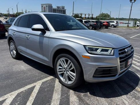 Used 2018 Audi Q5 2.0T Premium Plus w/ Premium Plus Package AWD/4WD image 7