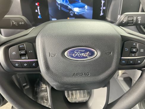 Used 2024 Ford Ranger XL image 18