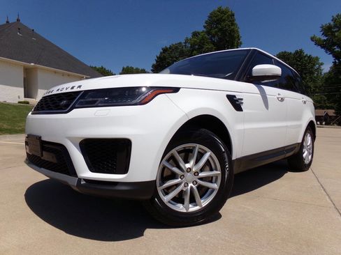 Used 2021 Land Rover Range Rover Sport SE AWD/4WD image 2