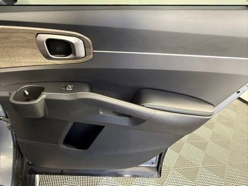 Used 2021 Kia Sorento EX w/ Panoramic Sunroof Package image 39