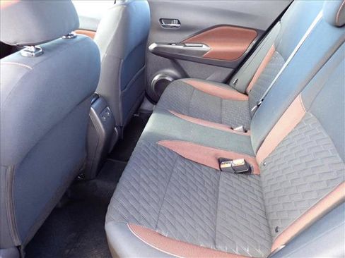 Used 2021 Nissan Kicks SR FWD image 9