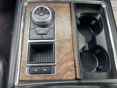 Used 2021 Ford Expedition Platinum image 27