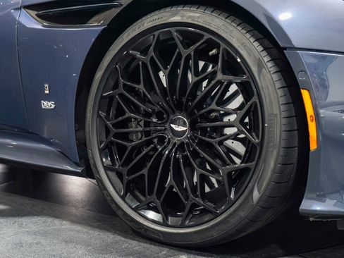 Used 2021 Aston Martin DBS Superleggera Volante image 27