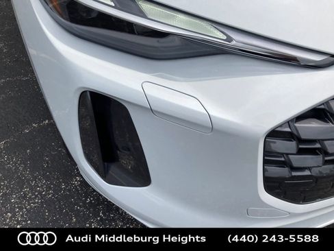 Used 2025 Audi Q5 Premium Plus w/ Premium Plus image 18