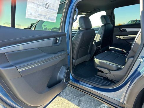 New 2026 Buick Enclave Preferred w/ Power Package image 16