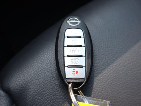 Used 2023 Nissan Altima 2.0 SR FWD image 29