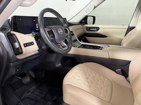 Used 2025 Nissan Armada Platinum Reserve AWD/4WD image 23