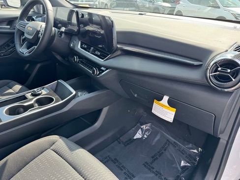 New 2026 Chevrolet Equinox LT image 6