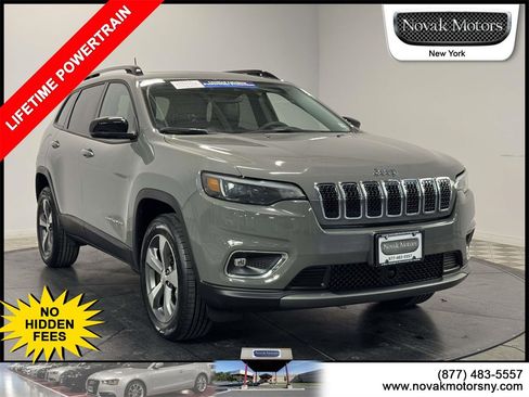 Used 2022 Jeep Cherokee Limited image 1