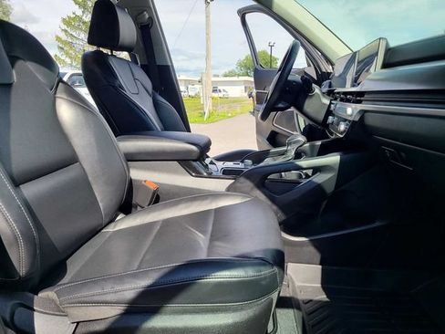Used 2023 Kia Telluride LX AWD/4WD image 19