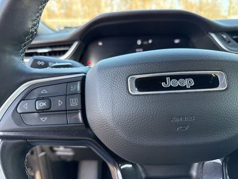 Certified 2022 Jeep Grand Cherokee Altitude image 37