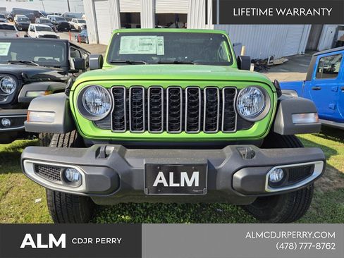 New 2026 Jeep Gladiator Sport AWD/4WD image 20