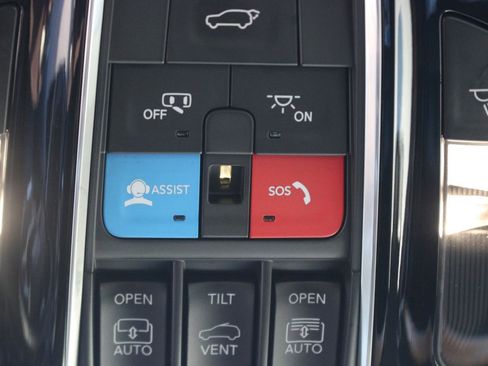 Used 2024 Jeep Grand Wagoneer L Series III image 36