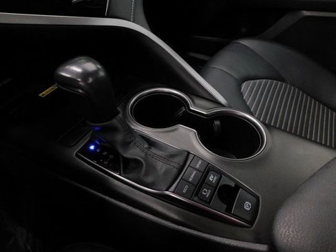 Used 2024 Toyota Camry SE image 41