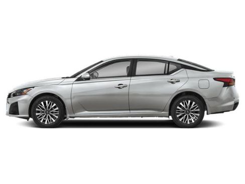Used 2024 Nissan Altima 2.5 SV w/ SV Premium Package AWD/4WD image 3