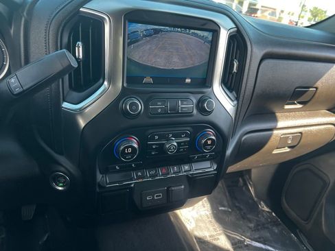 Used 2021 Chevrolet Silverado 1500 LT image 64