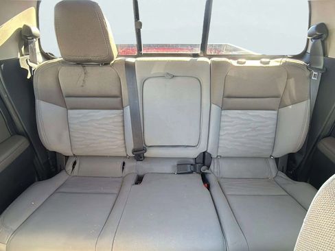 Used 2022 Nissan Frontier SV image 14