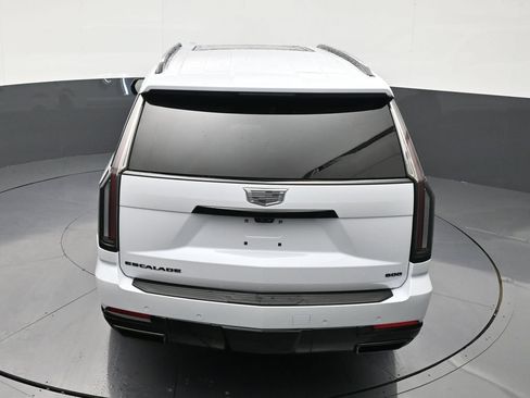 Used 2026 Cadillac Escalade Platinum Sport w/ LPO, ONYX Package AWD/4WD image 15