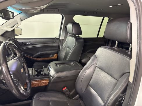 Used 2019 Chevrolet Suburban Premier w/ RST 6.2L Performance Edition image 28