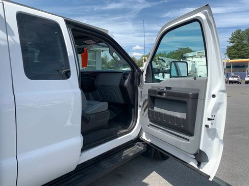 Used 2015 Ford F550 2WD SuperCab Super Duty image 23