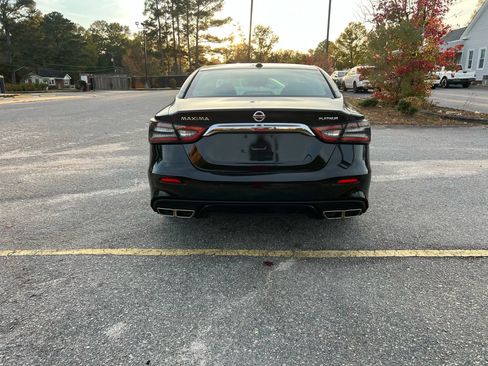Used 2021 Nissan Maxima 3.5 SV w/ Floor Mat Group image 2