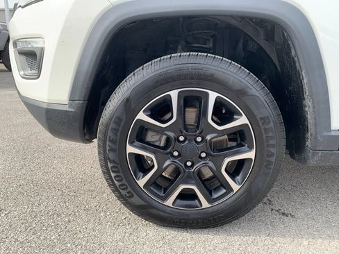 Used 2021 Jeep Compass Trailhawk AWD/4WD image 31