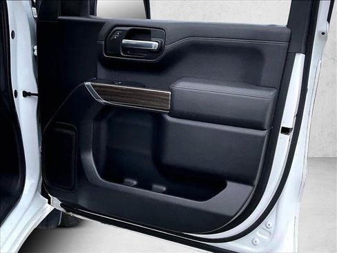 Used 2020 Chevrolet Silverado 1500 LT RWD image 19