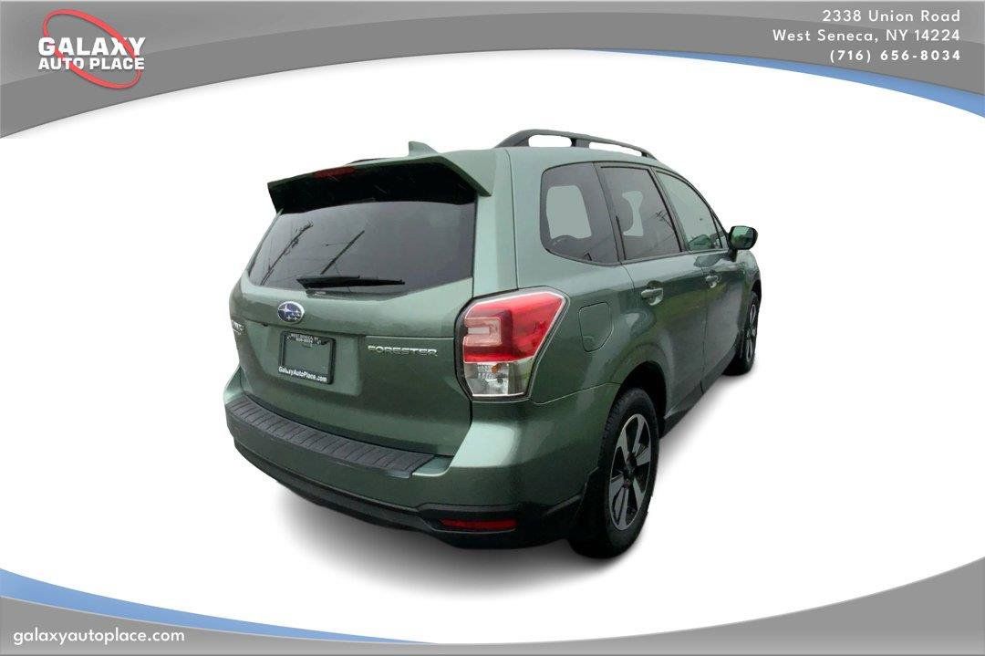 Used 2018 Subaru Forester 2.5i Premium AWD/4WD image 5