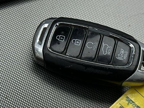 Used 2022 Hyundai Palisade Calligraphy image 24