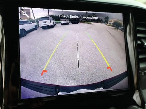 Used 2020 RAM 1500 Big Horn AWD/4WD image 24