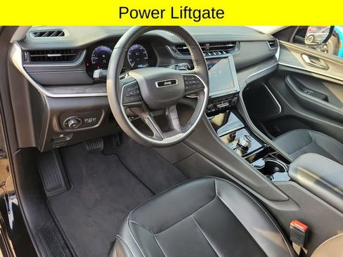 Used 2022 Jeep Grand Cherokee L Limited w/ Black Appearance Package AWD/4WD image 25