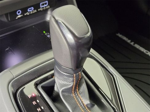New 2025 Subaru Crosstrek 2.5i Limited w/ Crosstrek Mirror Package image 17