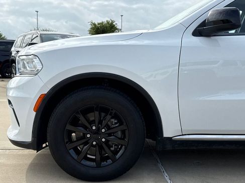 Used 2023 Dodge Durango SXT Launch Edition RWD image 5