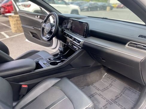 Used 2022 Kia K5 GT-Line image 16