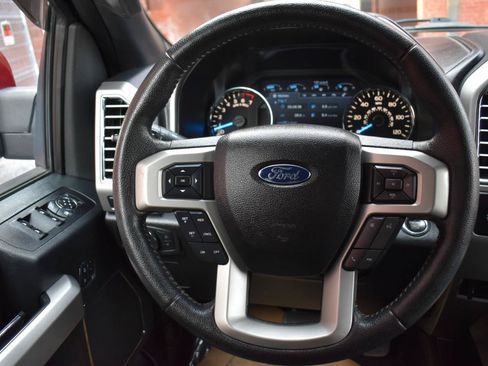 Used 2015 Ford F150 Lariat AWD/4WD image 22