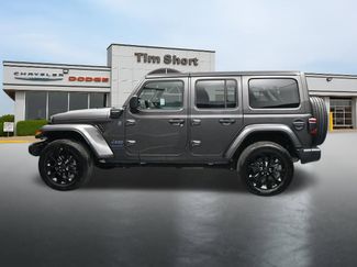 Used 2025 Jeep Wrangler Unlimited Sahara w/ Safety Group AWD/4WD video 2