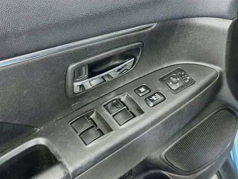 Used 2014 Mitsubishi Outlander Sport SE AWD/4WD image 17