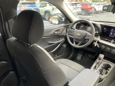 New 2026 Chevrolet Trax LS w/ LS Convenience Package image 14