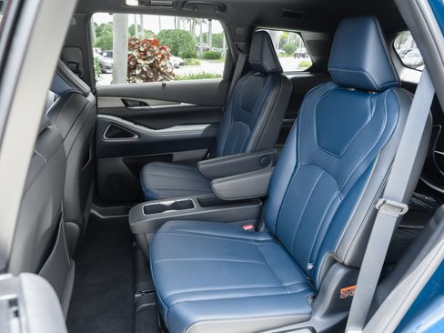 Certified 2026 INFINITI QX60 Sport w/ Dark Cargo Package AWD/4WD image 31