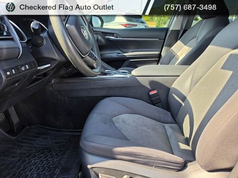 Used 2021 Toyota Camry LE FWD image 20