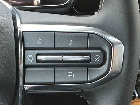 New 2026 GMC Canyon Elevation w/ Convenience Package image 33