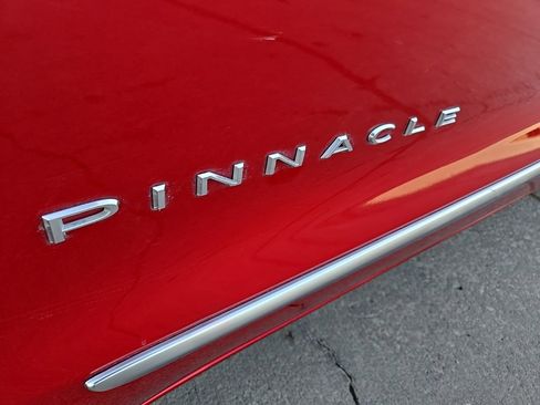 Used 2024 Chrysler Pacifica Pinnacle image 20