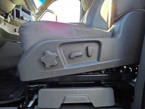 Used 2018 Nissan NV 3500 SL w/ Navigation Package image 33