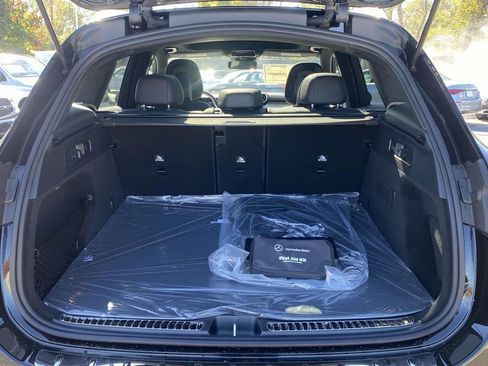 Certified 2025 Mercedes-Benz GLC 300 4MATIC image 11