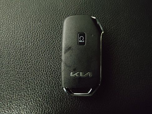 Used 2024 Kia Forte GT-Line image 32