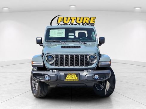 New 2026 Jeep Gladiator Sport image 3