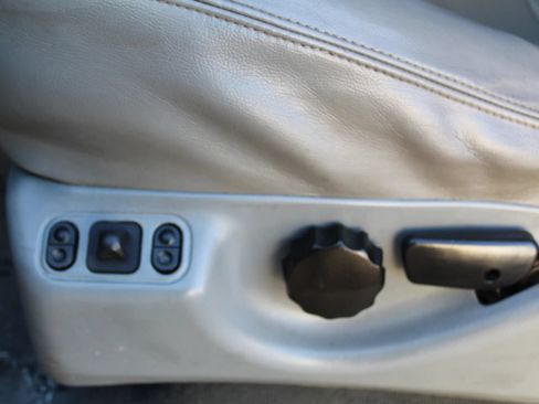Used 2005 Ford F350 Lariat RWD image 27